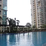 Homey 1Bedroom Bgc Condo - Minimum 2 Nights Stay