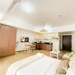 Chic Bgc Condo By Grand Canal Mall #Vlrtb27B