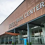 Spacious 1Br 55Sqm Moa With 100Mbps Netflix Speakers