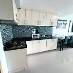 Mall Of Asia 2Br Condo At Sea Residences With Wifi