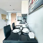 Mall Of Asia 2Br Condo At Sea Residences With Wifi