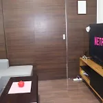 Cozy & Stylish Staycation And Netflix - Wifi And Pool