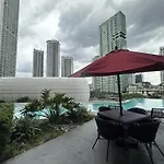 Manila Hotel Residences At Acqua Madr Excellence