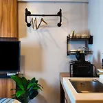 Studio Near Sm Megamall 400Mbps Netflix Disney Hbo