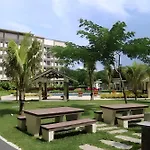 Stylish & Spacious Place Near Bgc Fast Wi-Fi