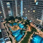 Zia\'S Preaecious Stays