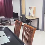 Bgc Center Decent 74Sqm, 2Br, 2Baths, 4Beds With Maid Quarter