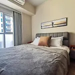 Modern Condo In Prime Location