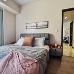 Modern Condo In Prime Location