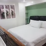 Loft-Style Condo Unit In Makati With Netflix Wifi