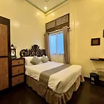 Park Avenue Guest House 2443 Pasay City