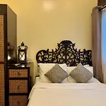 Park Avenue Guest House 2443 Pasay City