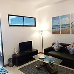 Serena\'S House Malate Manila