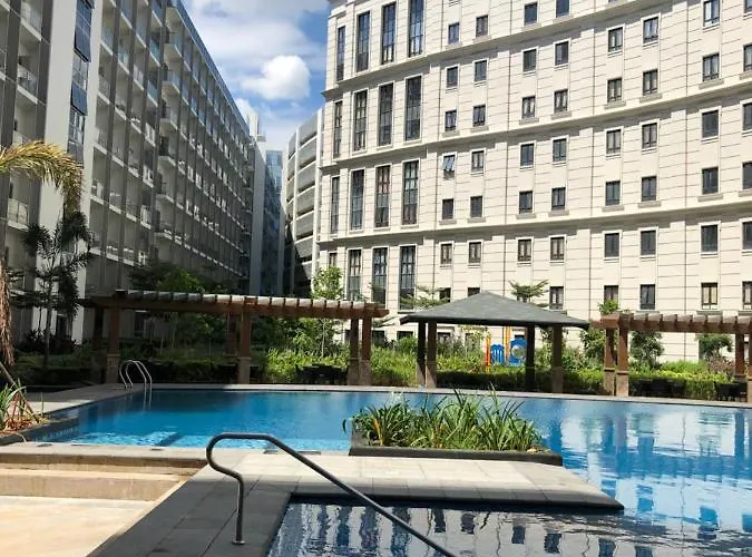 Robles\' Unit At 81 Newport Boulevard