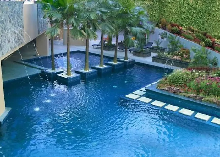 Milia Condo W/ Free Use Of Swimming Pool & Gym