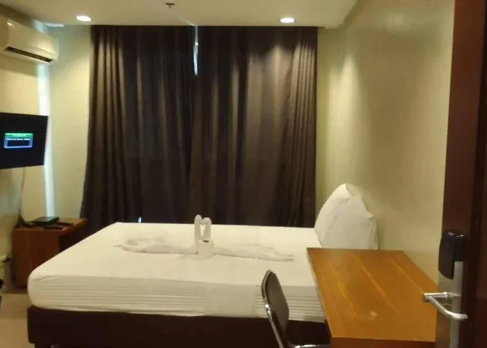 Spacious Studio Apartment B304