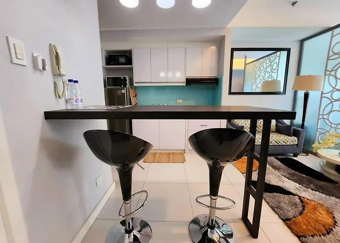 Cosy Kl Tower With Parkview Balcony, Pool, Gym, Sauna Near Greenbelt 100Mbps