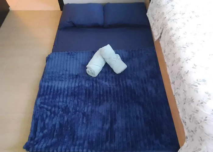 Tropical 1Br Uptown Parksuites Bgc, 200Mbps Smart Tv
