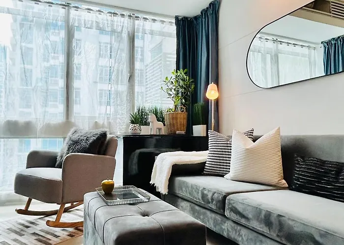 Beautiful And Spacious 2 Real Bedrooms 2 Bathrooms In Bgc Global City
