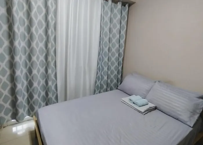 1 Bedroom Pool View With Balcony In Shore Near Moa