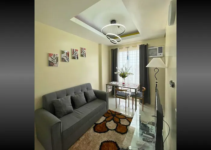 Family Room Staycation In The Heart Of Manila, With 2 Balcony Plus 40 Percent Promo Discount Plus Free Pool Access, Plus Free Sauna Promo In Manila Bay, Robinsons Place, Ermita, Pgh, Bellagio, Up Pedrogil, Staycation Updated 2025 Price