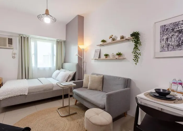 Makati Condo Near Airport & Greenbelt