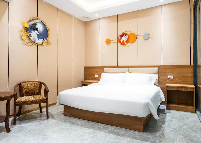 Home Me Hotel