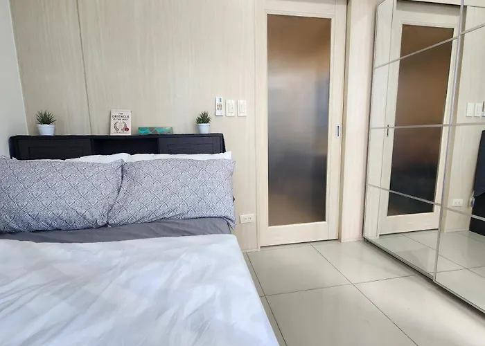 Cozy, Fully Equipped Condo For Long Stays
