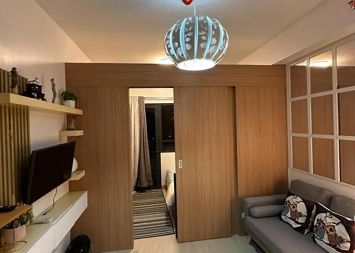 1Br Ayala Makati Apartment At Lush Residences