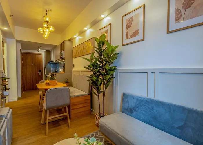 Stylish Luxe 1 Bedroom Suite Near Naia - Free High Speed Wifi