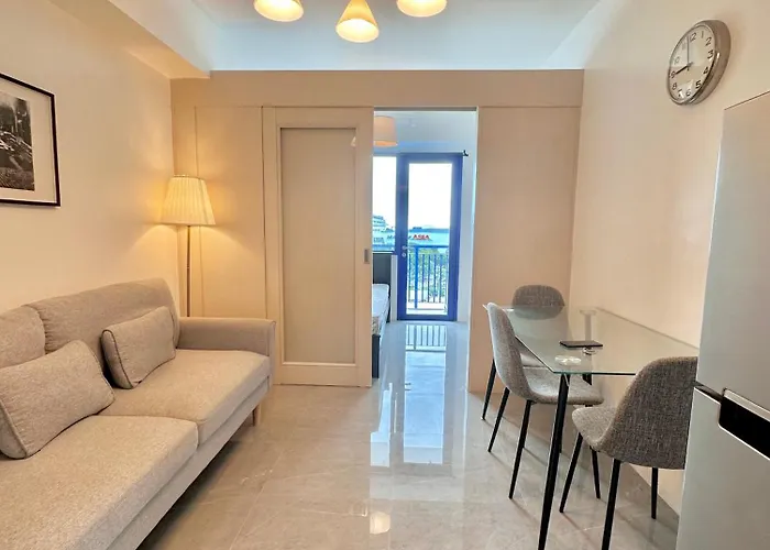 Sea Residences Fireworks And Moa View - Beehive Stay Moa
