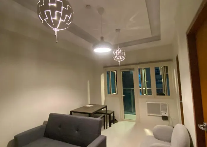 Homey 1Bedroom Bgc Condo - Minimum 2 Nights Stay