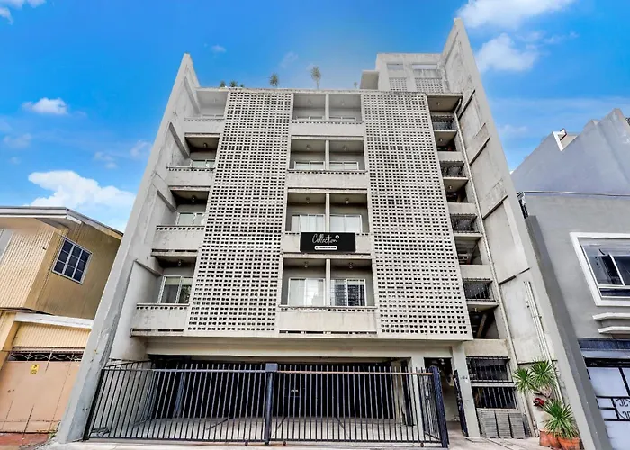 Townhouse Oak Brblock Boutique & Residences, Kalayaan Avenue, Near Ayala Mall, Poblacion, Makati, Manila