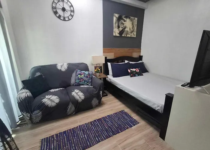 19F W Nflix & Balcony Near Rob, Pgh, Acc Usm&Slmc