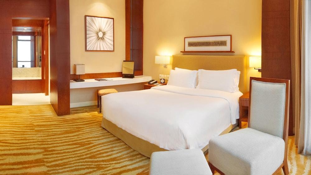 New Coast 5* Manila