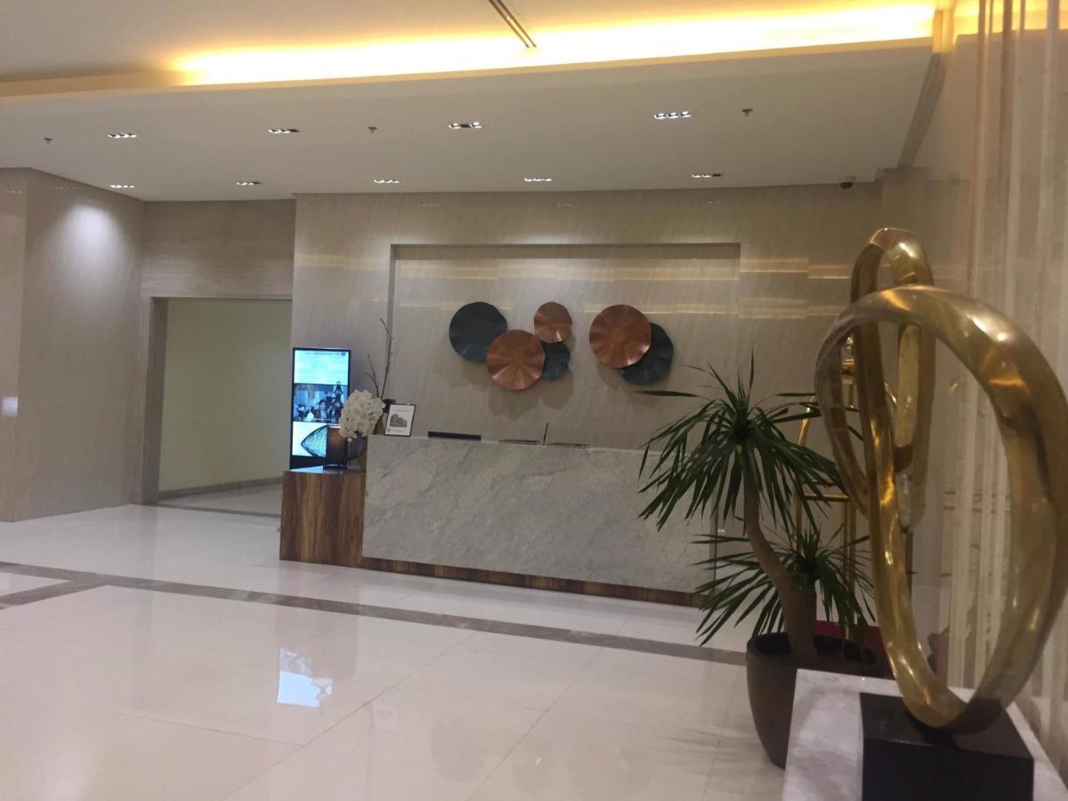 101 Newport Near Naia 3, Pasay * Manila