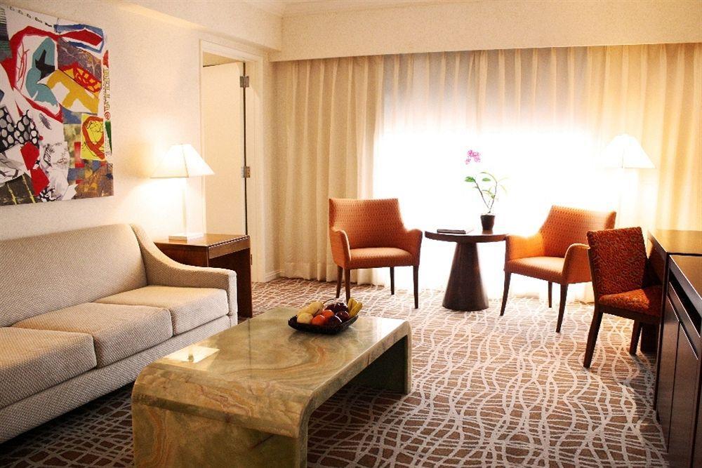 Manila Pavilion Hotel And Casino 4*