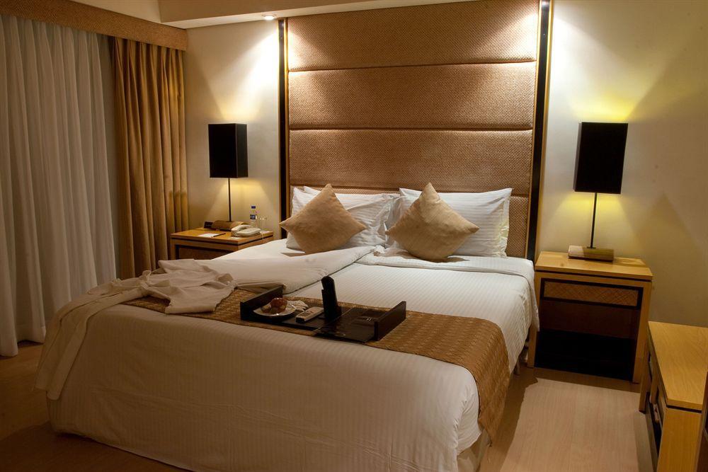 G By Waterfront Hotel 3*