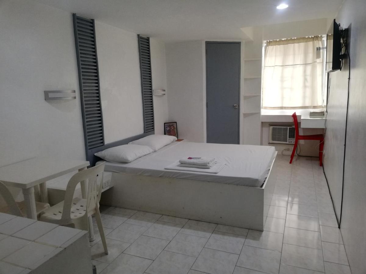 Frank Lloyd Apartelle Apartment