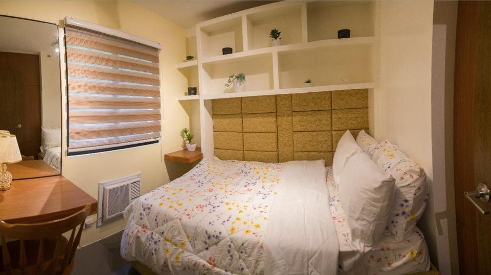 2 Bedroom Unit Fully Furnished * Manila