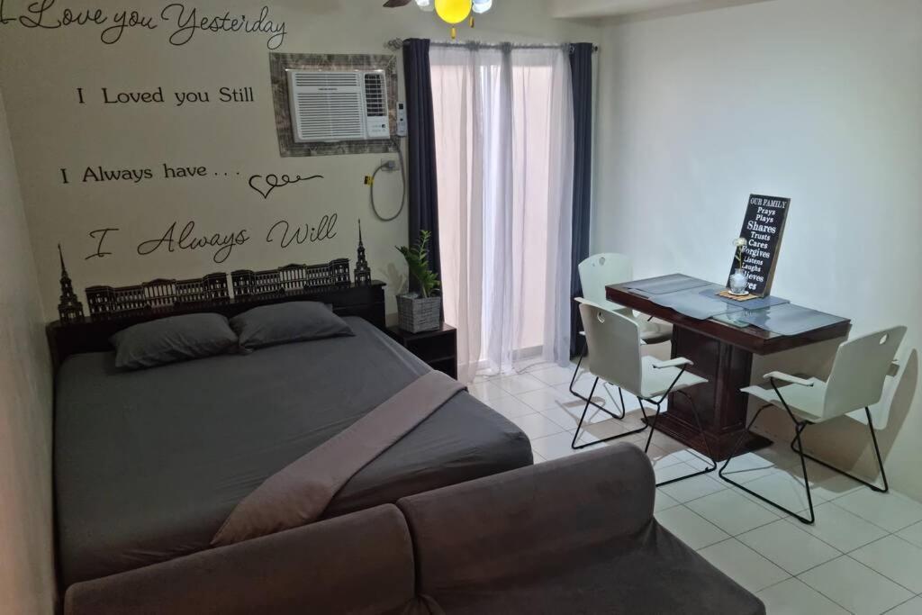 Centropolis 5, With Free Parking Apartment Manila