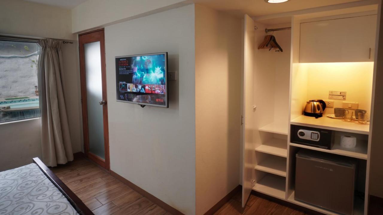 Apartment 1775 Adriatico Manila