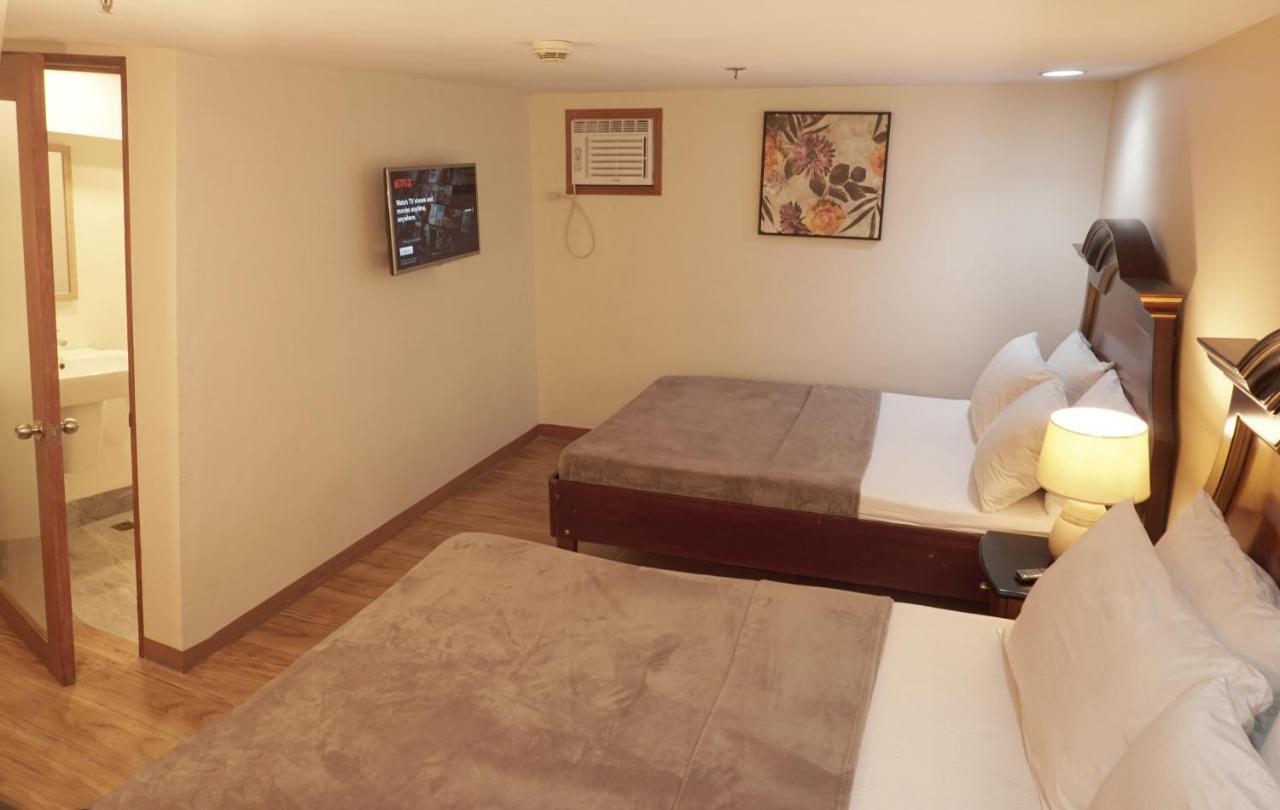 1775 Adriatico Apartment *