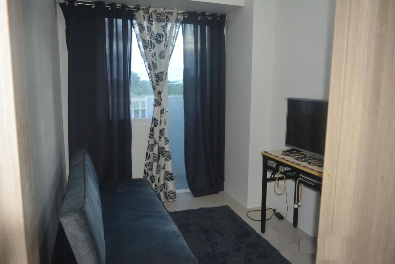 Paranaque Sm-sucat Field Res. Bldg 5, 2/f, 2br With Balcony *