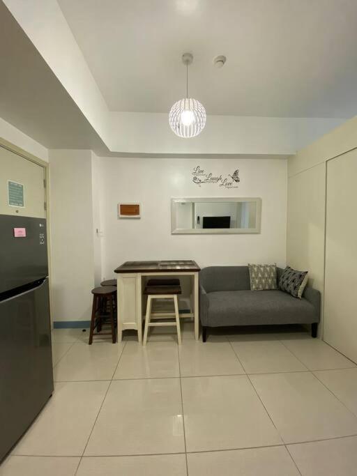 Cozy Space At 1206 South Residences Sm Southmall Apartment