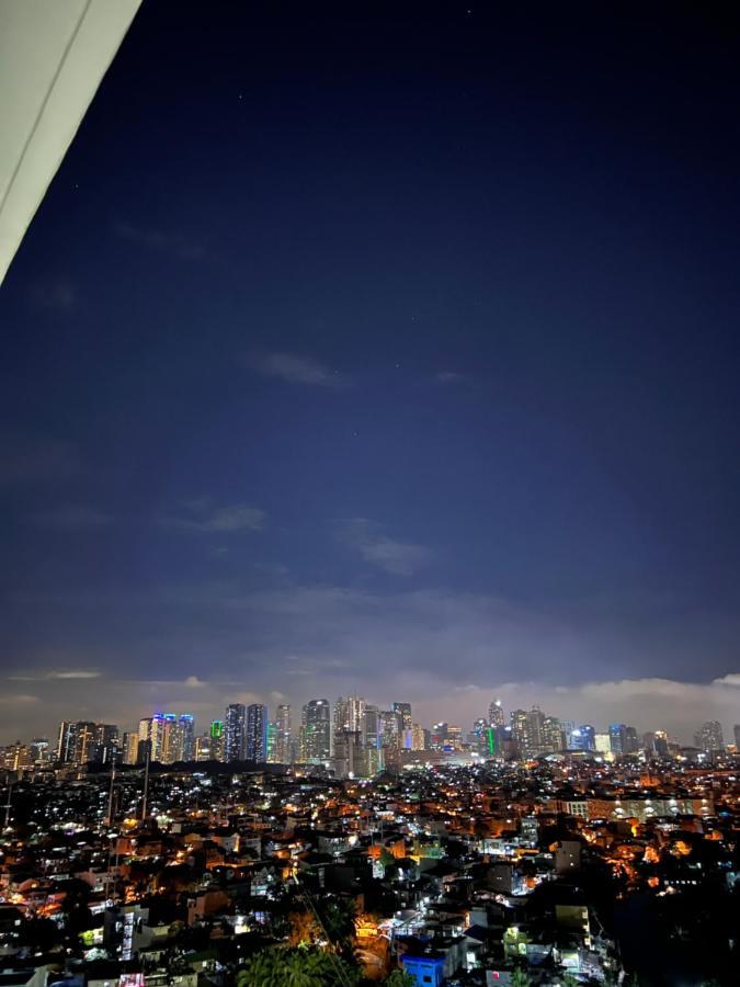 Taguig Grace Residences With Small Balcony * Manila