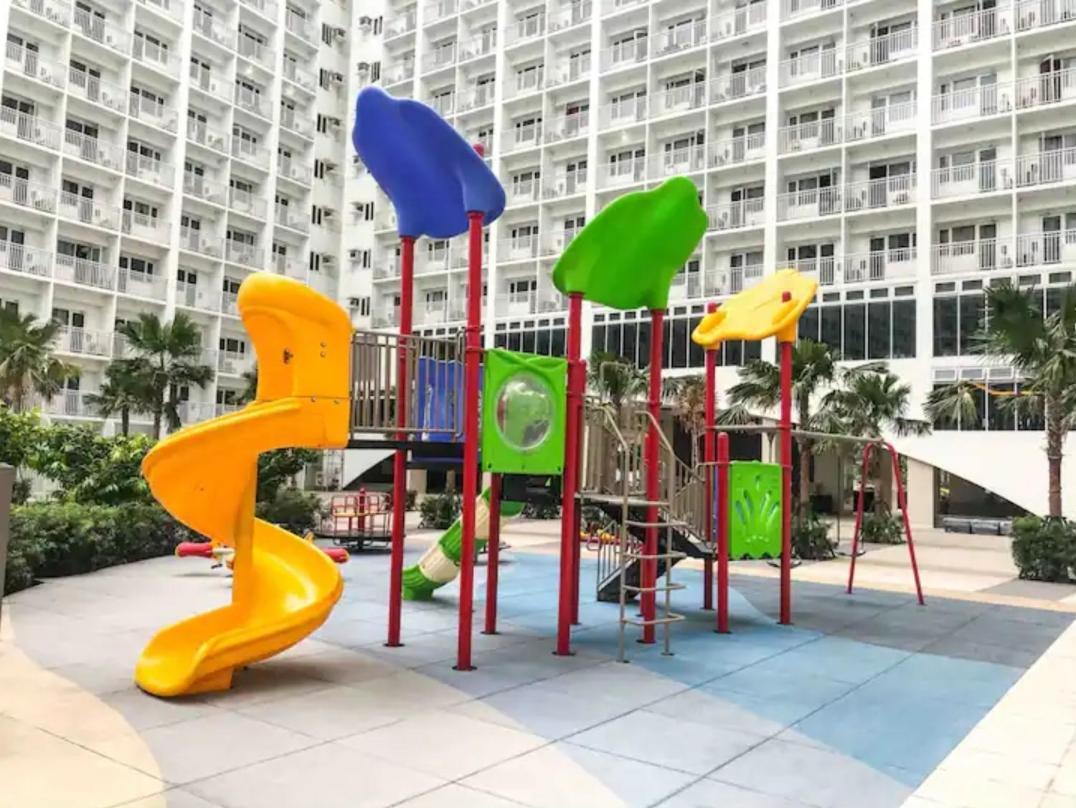 Chic Nordic Unit At Shore Residences Mall Of Apartment Manila