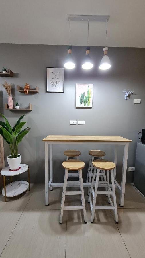 Chic Nordic Unit At Shore Residences Mall Of Manila