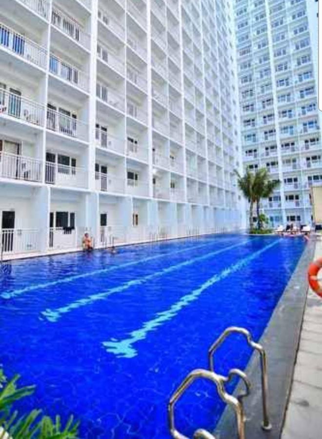 Chic Nordic Unit At Shore Residences Mall Of
