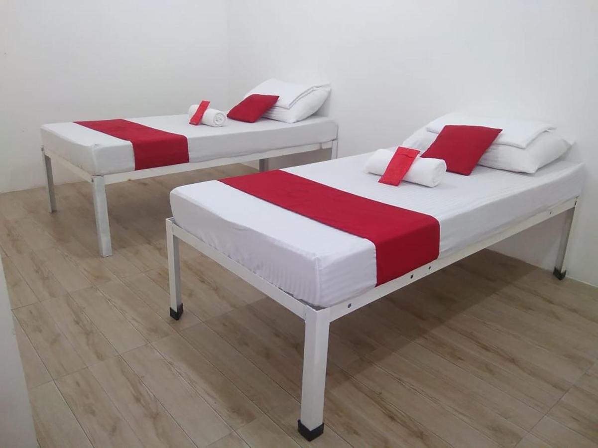 Hotel Super Oyo 665 Pasay Centrale